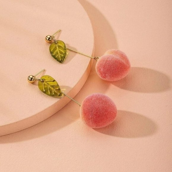 *May* Peaches Dangling Earrings - Picture 2 of 3